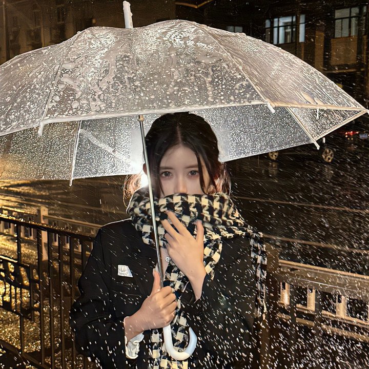 奇怪的她
